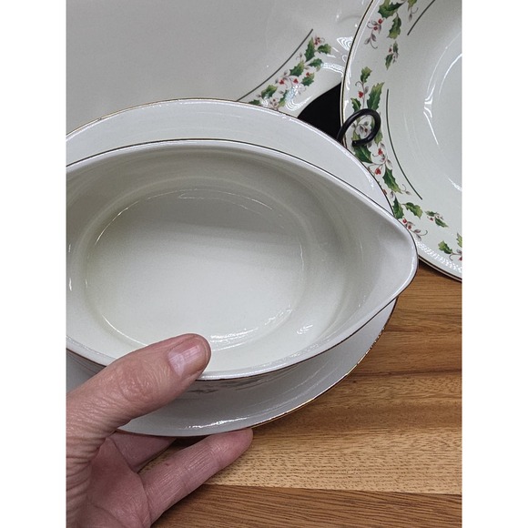 Home for the Holidays Soup Pasta Bowl Set of 4(OR 3) Christmas Holly Gold Rim 8" - Picture 6 of 14